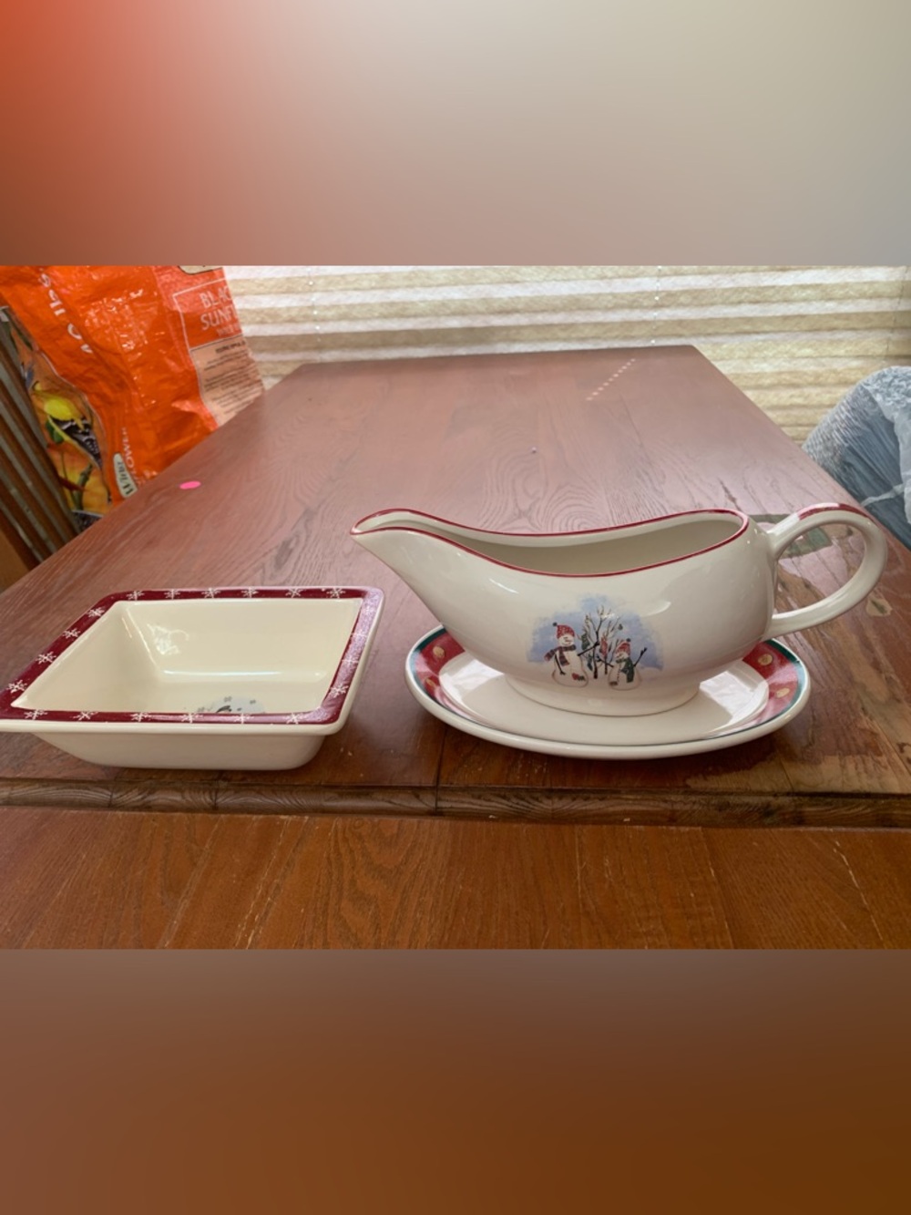 Vintage Royal Seasons Holiday Snowman Ceramic Gravy Boat and Dish Set - Red Tri - Picture 2 of 7